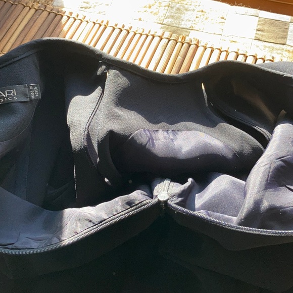 Black Dress - Picture 9 of 10